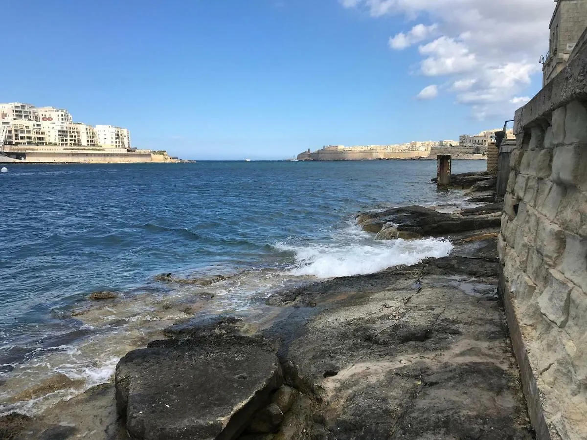 Pilgrim'S Rest Apartments Gzira